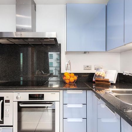 St. George Wharf By Thesqua.Re Apartment London Bagian luar foto