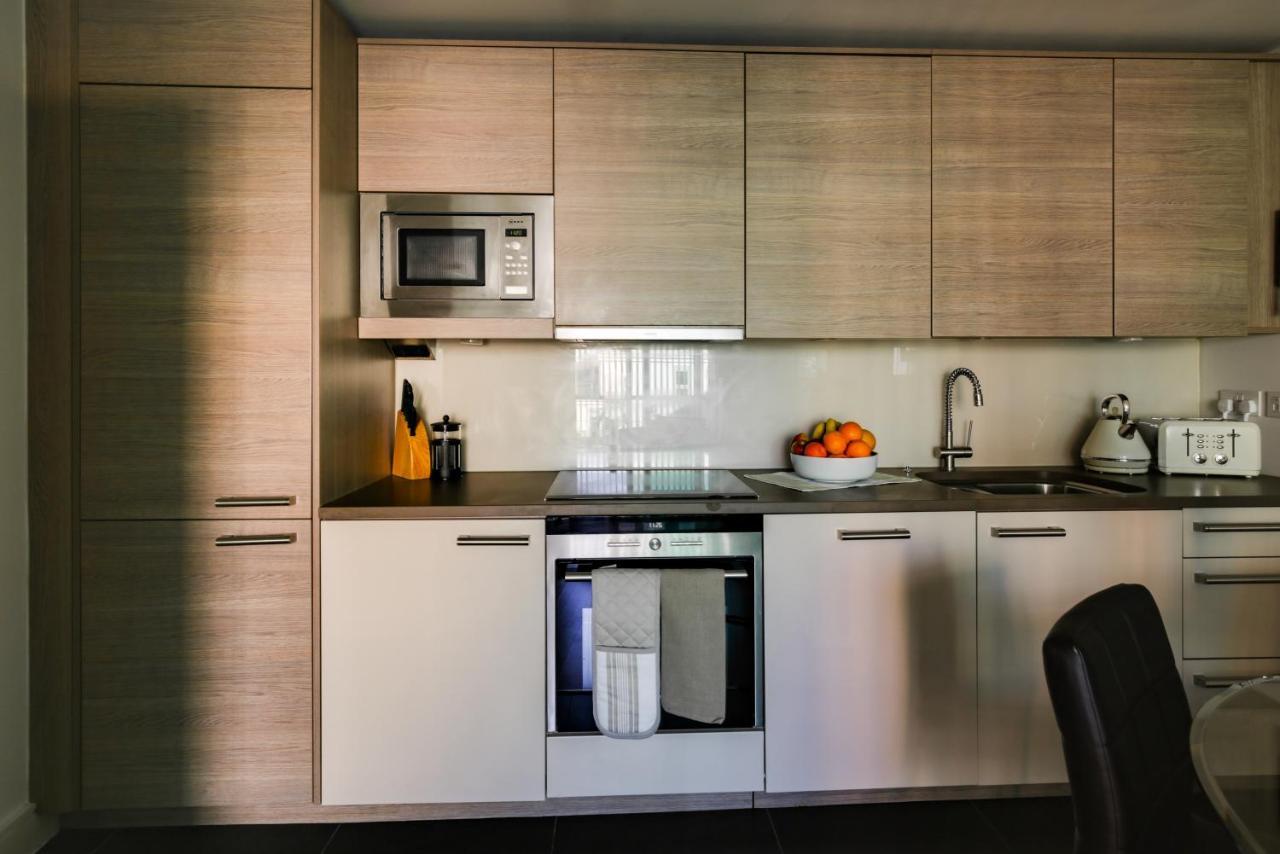 St. George Wharf By Thesqua.Re Apartment London Bagian luar foto