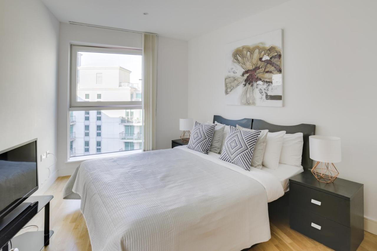 St. George Wharf By Thesqua.Re Apartment London Bagian luar foto
