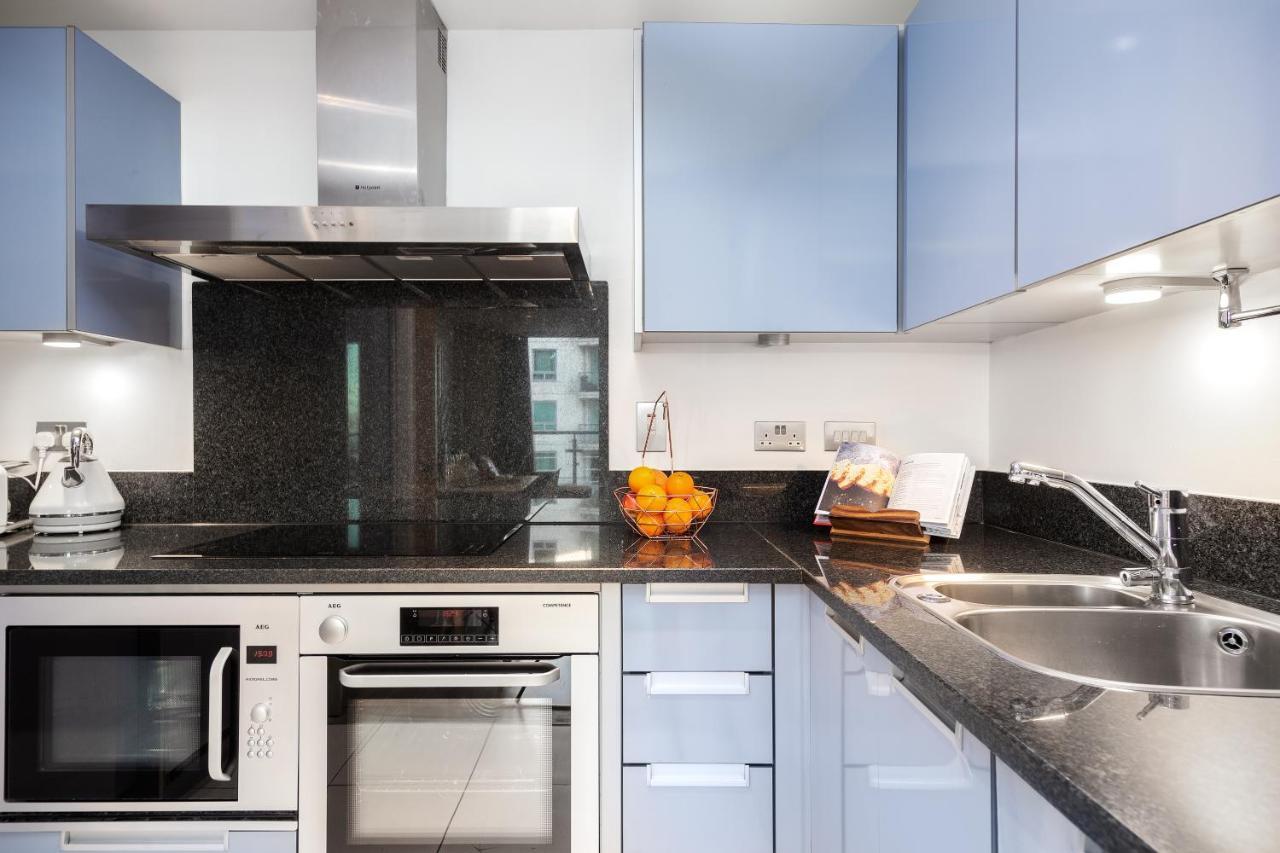 St. George Wharf By Thesqua.Re Apartment London Bagian luar foto